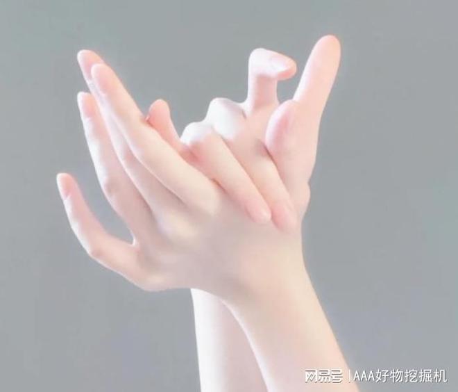 给女生？10 款让她心动的惊喜之选不朽情缘平台网站生日礼物送什么好(图6)